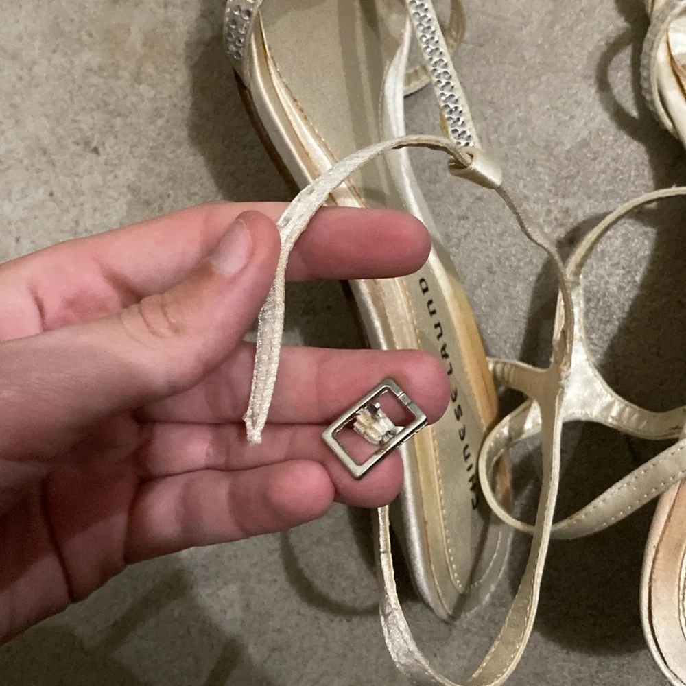 chinese laundry kitten heels